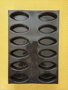 Demarle Flexipan Silicone Baking Tray, France, 12 Boat Shape Cavities Used X 1 - Picture 1 of 10
