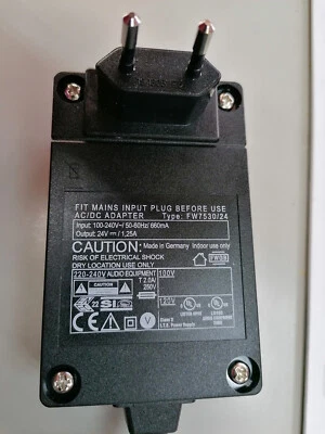 Steckernetzteil zur Reduzierung von 230V AC auf 24V DC - Bild 1 von 4