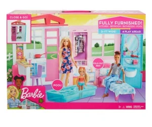 Barbie Puppenhaus tragbares 1-stöckiges Haus Spielset mit Pool und Zubehör FXG54 - Bild 1 von 1