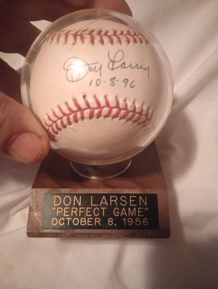 Certificado de autenticidad firmado por Don Larsen Perfect Game  Foto 1 de 1