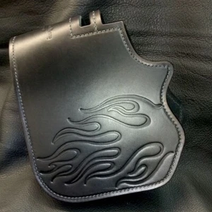 Captain Itch heat shield with Flames embossing for all Harley touring models - Picture 1 of 3
