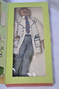 HALLMARK GEORGE WASHINGTON CARVER COLLECTIBLE DOLL FAMOUS AMERICANS 1979 - Picture 1 of 8