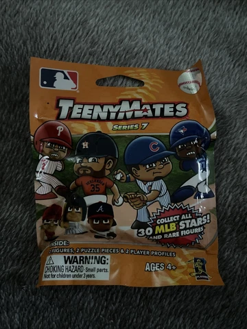 Tennymates MLB Series 7 1 Pack Find The Glow In The Dark Umpire Rare Cover