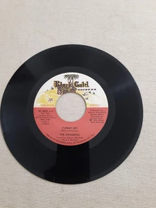 THE DYNAMICS - FUNKEY KEY BLACK GOLD 45 - Imagen 1 de 2