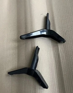 TV STAND FOR BUSH DLED32287HDCNTDFVP DLED32287HD 32HB16T61U 32D1633DB +SCREWS - Picture 1 of 1