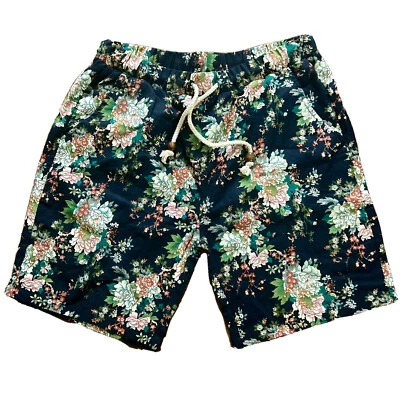 Pantalones cortos florales de cintura elástica grandes para hombre Foto 1 de 3