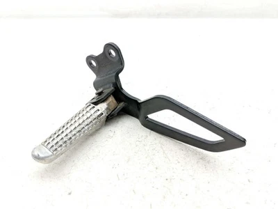 09 Suzuki DRZ400SM DRZ 400 clavija de pie de pasajero trasera izquierda con protector de talón Foto 1 de 4