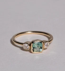 Three Stone 1.69CT Green & White Lab-Grown Diamond 10K Yellow Gold Birthday Ring - Picture 1 of 9