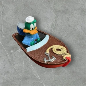 Vintage 1990 Tiny Toons Adventures Plucky Duck Boot McDonalds unter 3 Stofftieren - Bild 1 von 4