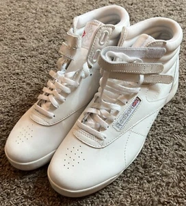 Reebok Freestyle Hi Women’s Athletic Shoe High Top Sneakers White Size 6.5 - Picture 1 of 8