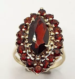 Large 9ct Yellow Gold Marquise Garnet Cluster Ring Size N 1/2 - Picture 1 of 12