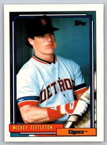 1992 Topps #29 Mickey Tettleton - Picture 1 of 2