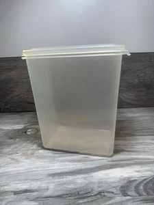 Vintage Tucker Serve & Store #0586-1  Clear Container & lid 7"×5"×8.5" Rectangle - Picture 1 of 12