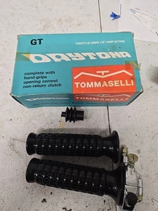 Tomaselli Daytona GT Throttle Grips 7/8" Fast Action - Picture 1 of 11