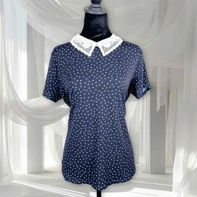 Blusa Faith & Joy Azul Marino Lunares Con Encaje Blanco Cuello Peter Pan Cerradura M Foto 1 de 4