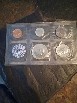 1964-P US Mint Set, Includes the last of the US Silver Coins - Image 1 of 4
