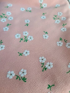 De Colección NOS 60 Tejido Poliéster Rosa Flocado Flores Blancas 2Y X 60" - Imagen 1 de 1