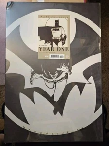 Valigetta BATMAN ANNO UNO edizione artista Mazzucchelli's firmata numerata HC S/N - Foto 1 di 9