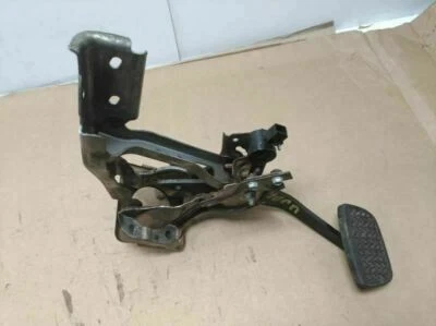 SATURN OUTLOOK 2007 XE PEDAL FRENO MONTAJE TELA Foto 1 de 4