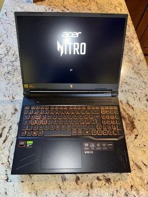 ACER NITRO V16 RYZEN 7 8845HS/16GB/1TB/FHD/165HZ - Immagine 1 di 4
