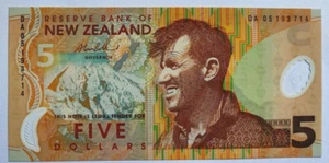 New Zealand 5 DOLLARS Uncirculated - Picture 1 of 2