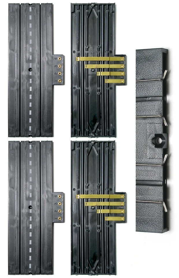 4pc Aurora Slot Car 9" STRAIGHT 4-Screw TERMINAL TRACK Lock & Joiner 1517 Unused - Image 1 of 1
