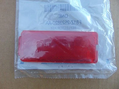 1999-2007 FORD F250 F350 F450 SUPER DUTY FRONT DOOR REFLECTOR F81Z-2523820-AA - Image 1 of 2