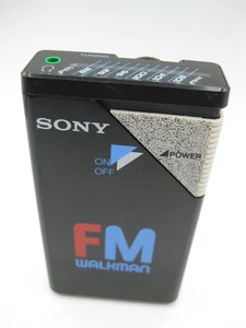 Walkman estéreo FM Sony SRF-16W 1987 de colección - ¡Funciona! - Imagen 1 de 6