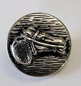 VINTAGE SILVERTONE METAL HUNT-SPORT BUTTON SET w/BEAUTIFUL HORSE'S HEAD - Picture 1 of 4