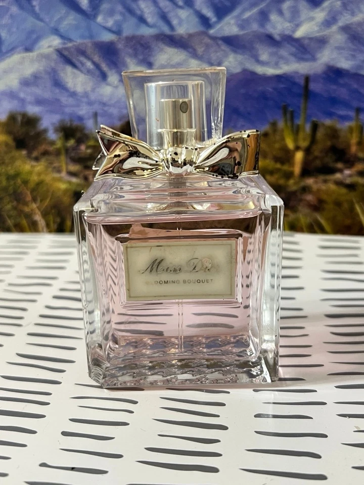 Miss Dior Blooming Bouquet Eau de Toilette – 100 ml (3.4 fl oz) Batch 6S01 - Image 1 of 1