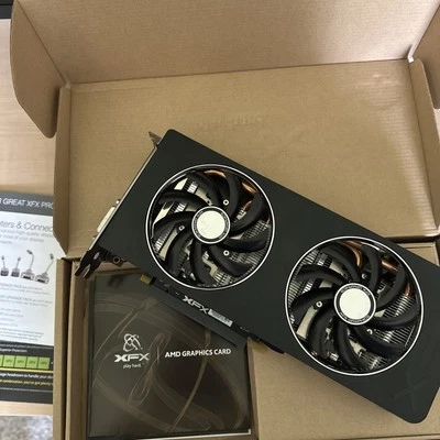 XFX AMD Radeon R9 270X 2GB / 2GB (max) GDDR5 PCI Express 3.0 x16 Video Card - Image 1 of 2