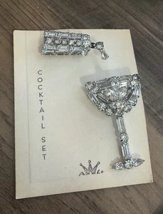 Vtg Unsigned Weiss Rhinestone Cocktail Glass & Shaker Brooch Pin Set Estate NOS - Picture 1 of 6