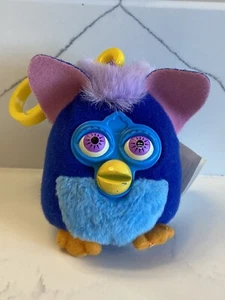 Llavero con clip de felpa Furby McDonald's juguete 2000 azul usado en excelente estado juguetes de restaurante 3,5" - Imagen 1 de 5