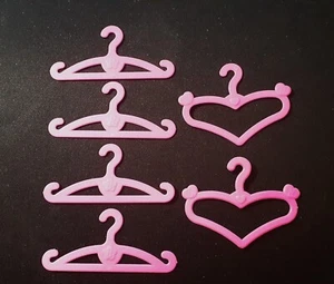 NEW!! Barbie Doll Clothes Hangers Lot Of 6 - Pink Heart and Pink Curl Hangers - Bild 1 von 5