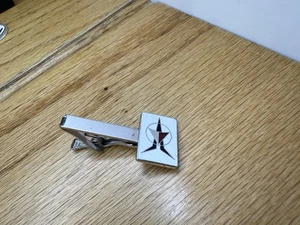 Vintage 1960s Plymouth Valiant Tie Clip Clasp Dealer Jewelry Merchandise Mopar - Picture 1 of 2