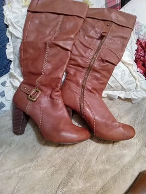Fossil Boots Size 8 - Image 1 of 4