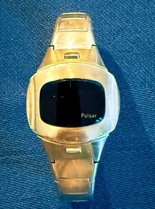 Vintage Pulsar Time Computer #709050 LED Watch with 14K Gold-Filled Bezel & Band - Picture 1 of 5