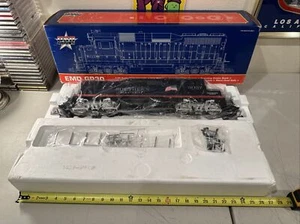 USA TRAINS EMD GP-30 Southern Pacific BLACK WIDOW G Gauge 5057 Exclusive NEW - Picture 1 of 12