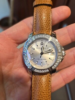 Baume And Mercier Capeland relógio feminino oversized com diamantes  - Imagem 1 de 3