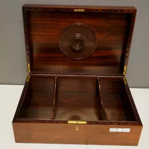 Acrylic Cigar Humidor - Picture 1 of 8