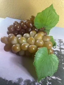 Grape Clusters Vintage Plastic Soft Faux Grapes Fruit Bowl Kitchen Decor - Picture 1 of 5