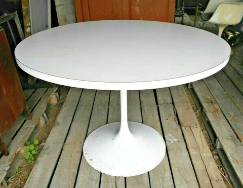 MID CENTURY MODERN SAARINEN ROUND TOP TULIP DINING TABLE Cover