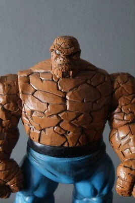 Boneco de ação Diamond Select Marvel Fantastic Four The Thing 9" - Imagem 1 de 4