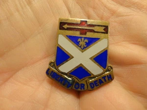 WWII 276th Engineer Battalion Pinback DI / NHM - Picture 1 of 2