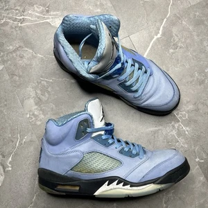 Size 11 - Jordan 5 Retro UNC University Blue (DV1310-401) - Picture 1 of 10