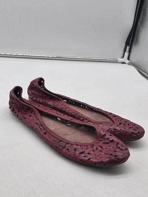 Туфли женские Corso Como размер 9,5 красные кожаные балетки с вырезом перфорированные - Изображение 1 из 4