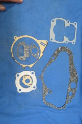 NOS Suzuki Gasket Set, # 11400-48822 TS100 1980-1981 - Missing 1 - Image 1 of 4