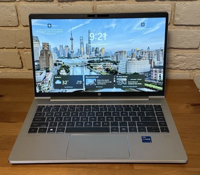 HP ProBook 440 G10 i7 13ª generación, 1700 Mhz, 512G SSD, 32 GB Ram, retroiluminado, Win 11 P Foto 1 de 4