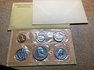 1961 US Mint Silver Proof Gem Set with OGP and Cello  Sealed Coins 050923 93 - Picture 1 of 3