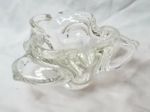 Grueso Vidrio Vintage Arte Cenicero Flor Grueso Cristal Transparente? Pisapapeles pesado - Imagen 1 de 14